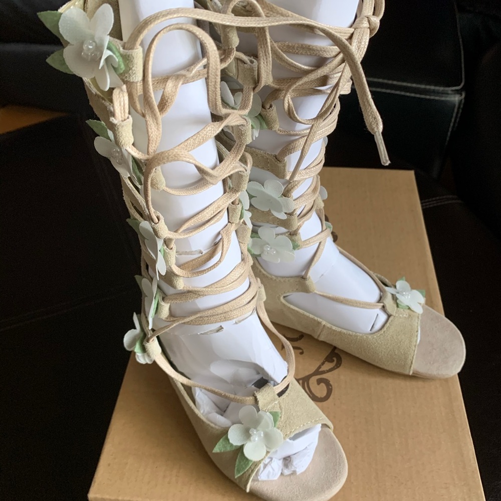 Joyfolie Seraphina gladiator sandal in gardenia 9t